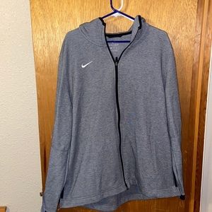 Men’s Nike XXL Dri-Fit basketball zip up hoodie